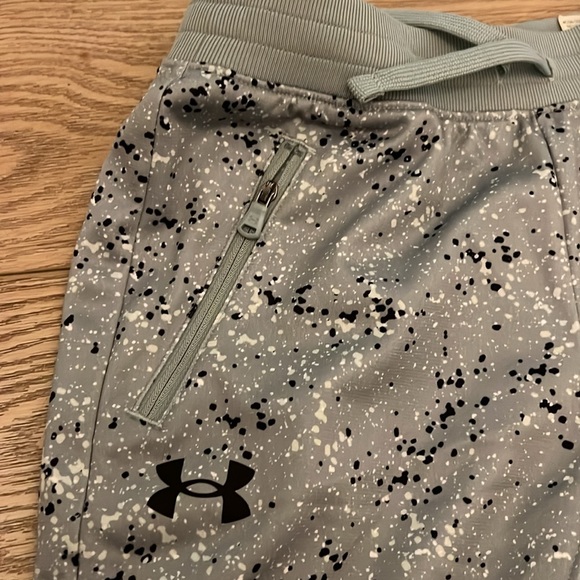 Youth small under armour jogger pants - Picture 3 of 5